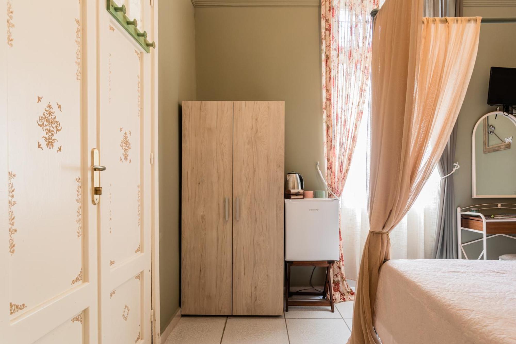 Alegria Simple Economy Rooms Atina Dış mekan fotoğraf